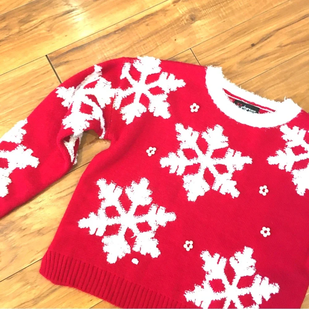 33 Degrees Christmas sweater puffy fabric snowflakes red white cozy small - Picture 4 of 10